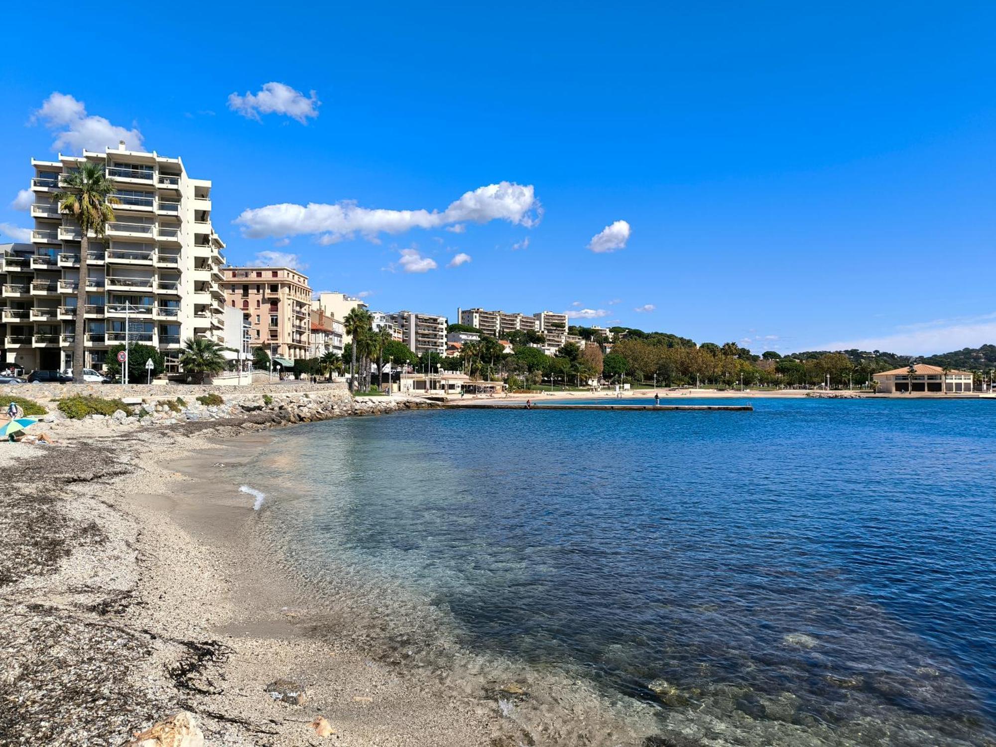 Les 2 Rives Hotel Toulon Exterior photo